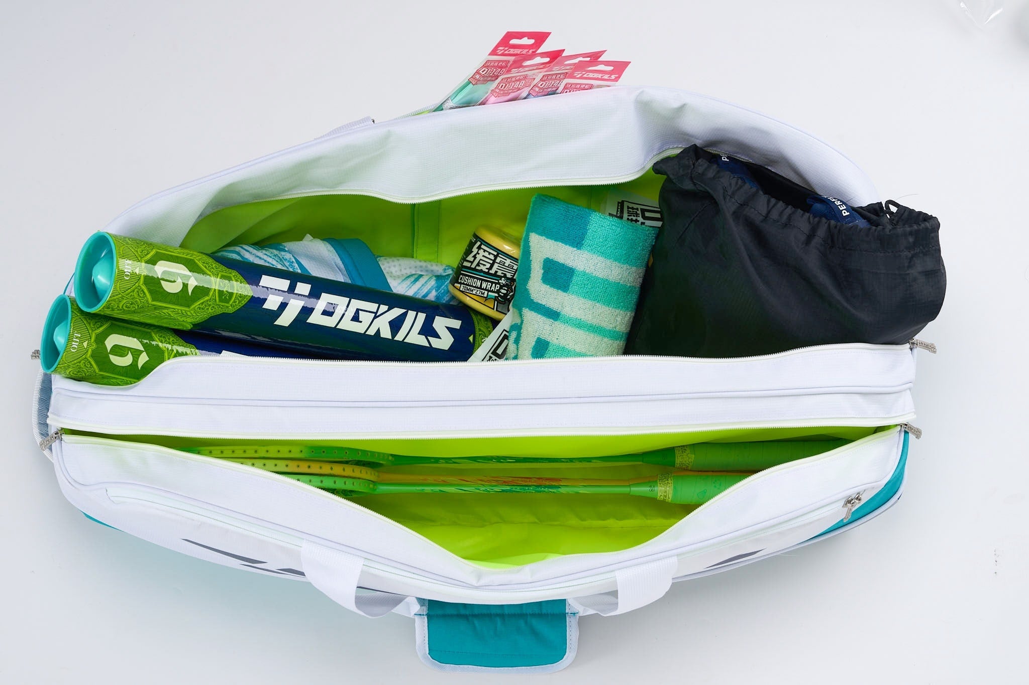 OGKILS Tournament Bag rectangle inside with towel an shuttles